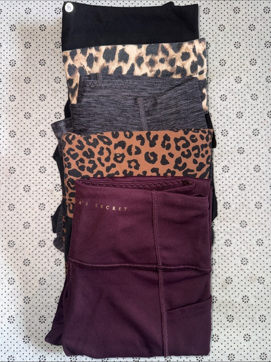 Victoria's Secret Pants - 🛍 Women’s BUNDLE OF 5 VICTORIA SECERT LEGGINGS size SMALL 🛍